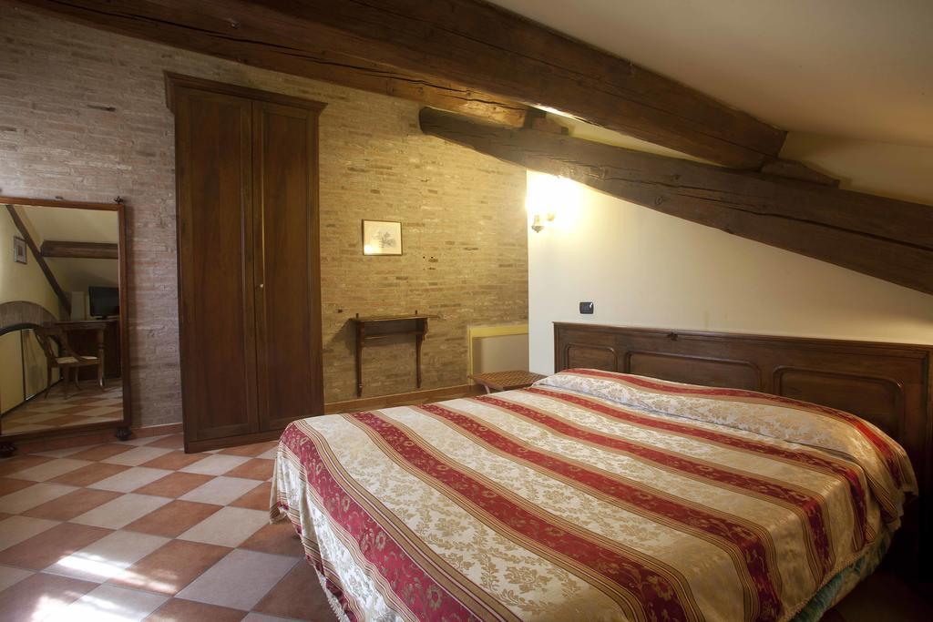 Agriturismo Il Bove 레조넬에밀리아 객실 사진